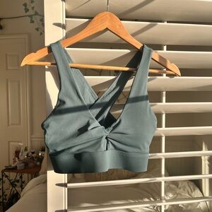 Fabletics Oasis Twist Sports Bras Bundle